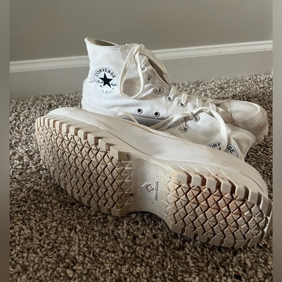 White Converse All Star Chuck Taylor Lugged 2.0 - Picture 6 of 8